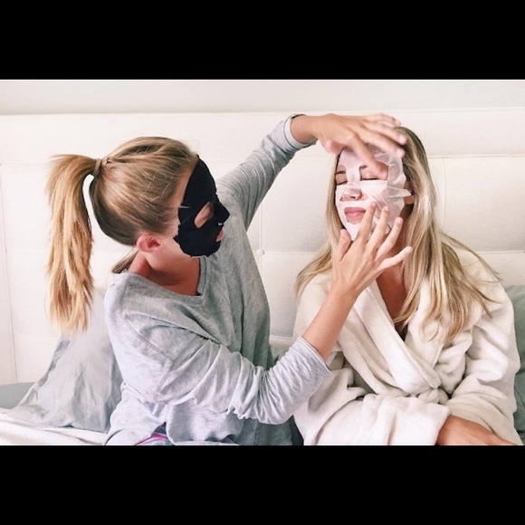 Round Lab Apple Peeling Mask - Picture 7 of 8